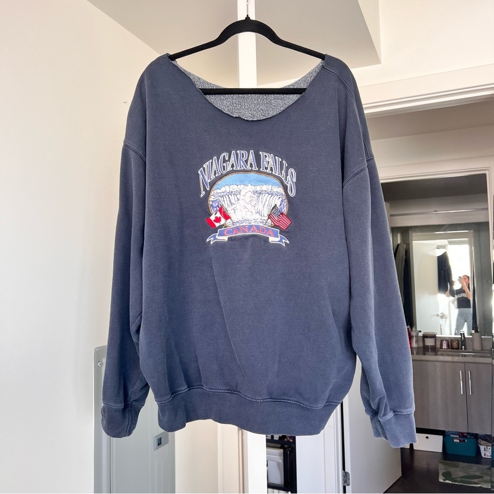 Brandy Melville Niagara Falls Graphic Sweatshirt Sz XL